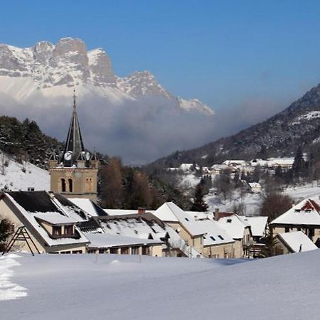 Petit Studio Mansarde 18 M2 Avec Navette Gratuit Aux Pistes De Ski جريس أون فيركور المظهر الخارجي الصورة
