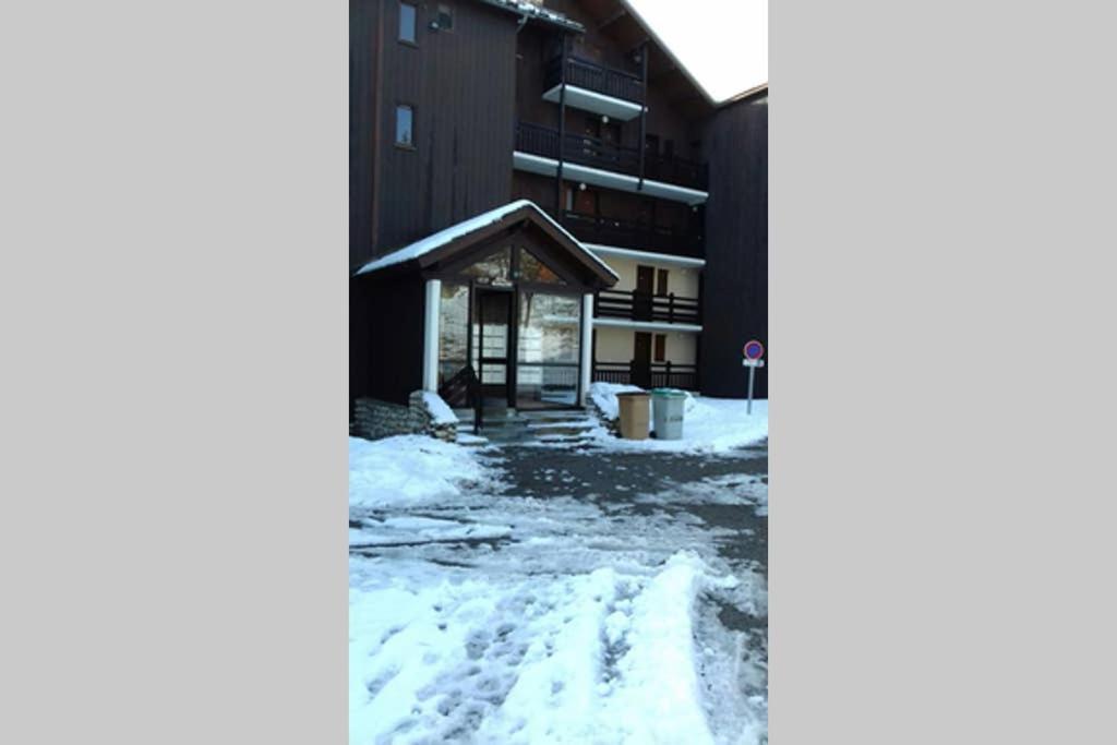 Petit Studio Mansarde 18 M2 Avec Navette Gratuit Aux Pistes De Ski جريس أون فيركور المظهر الخارجي الصورة