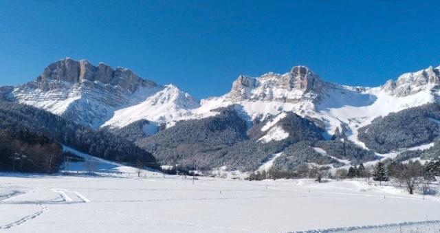 Petit Studio Mansarde 18 M2 Avec Navette Gratuit Aux Pistes De Ski جريس أون فيركور المظهر الخارجي الصورة